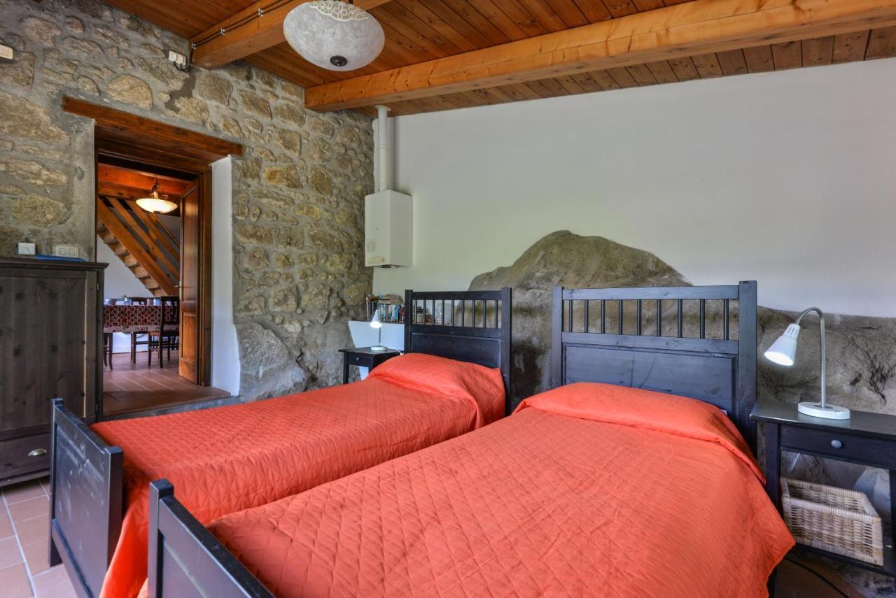 3 Charming Private Home With Pool, Bbq, Wi-Fi & Free Parking カステル・デル・ピアーノ エクステリア 写真