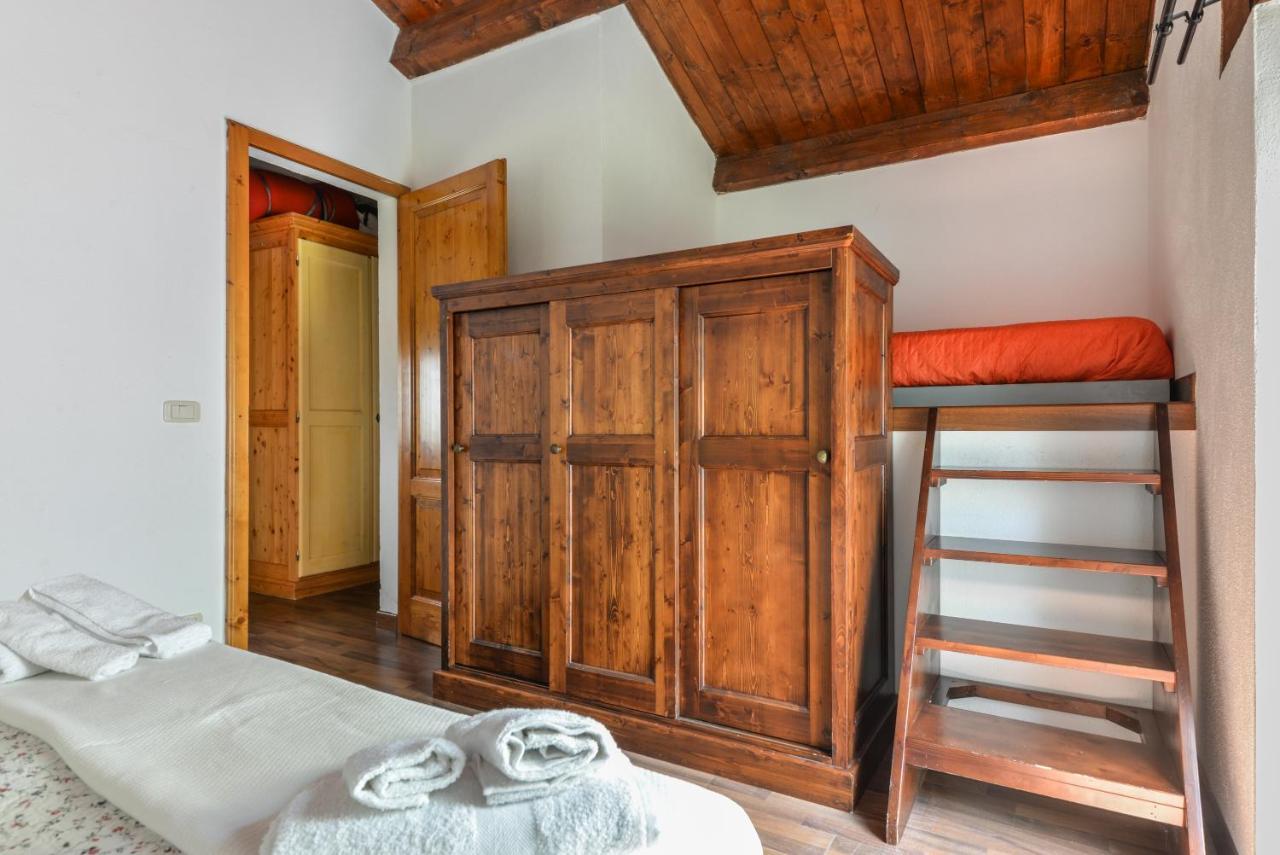 3 Charming Private Home With Pool, Bbq, Wi-Fi & Free Parking カステル・デル・ピアーノ エクステリア 写真