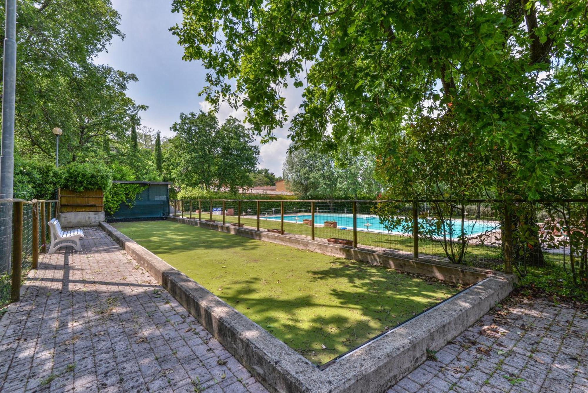 3 Charming Private Home With Pool, Bbq, Wi-Fi & Free Parking カステル・デル・ピアーノ エクステリア 写真