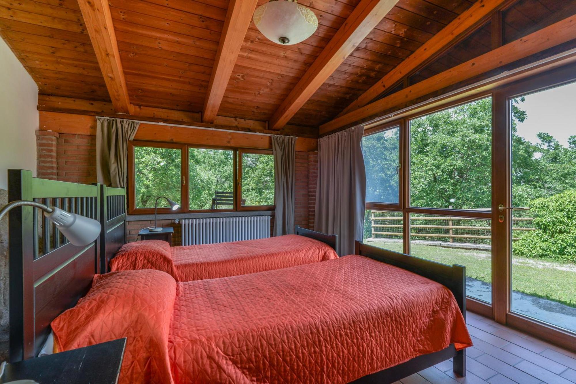 3 Charming Private Home With Pool, Bbq, Wi-Fi & Free Parking カステル・デル・ピアーノ エクステリア 写真